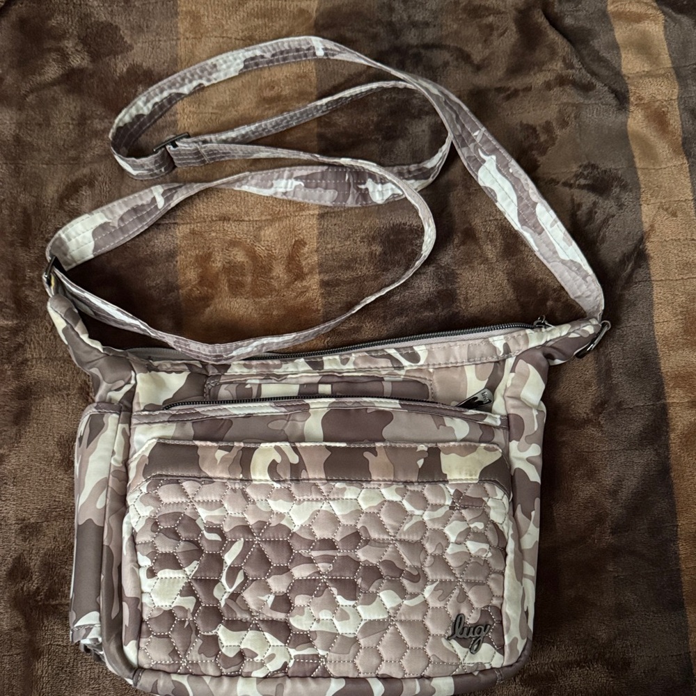 New without tags Lug Camouflage Quilted Crossbody Bag